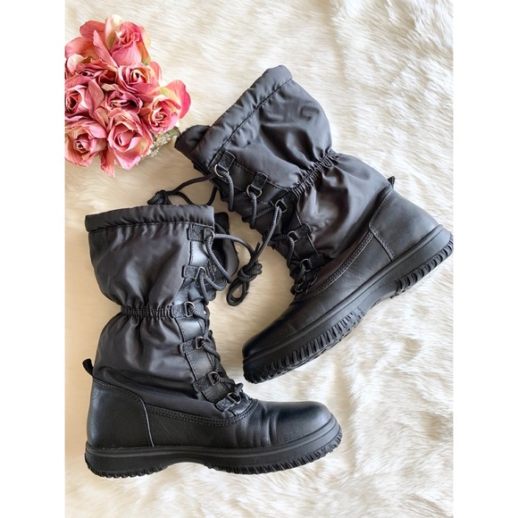 COACH SAGE SZ 8B BLACK NYLON/LEATHER WATERPROOF LINED COLD WEATHER BOOTS, SNOW - Picture 2 of 9